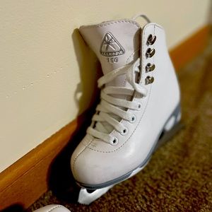 Toddler Size 11 Jackson Ultima 150 Figure Skates